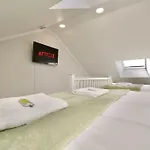 Dane Duplex Studio Seven - Your Dream Coventry Stay